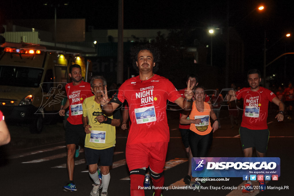 Unimed Night Run: Etapa Coração :: Paraná Running 2016